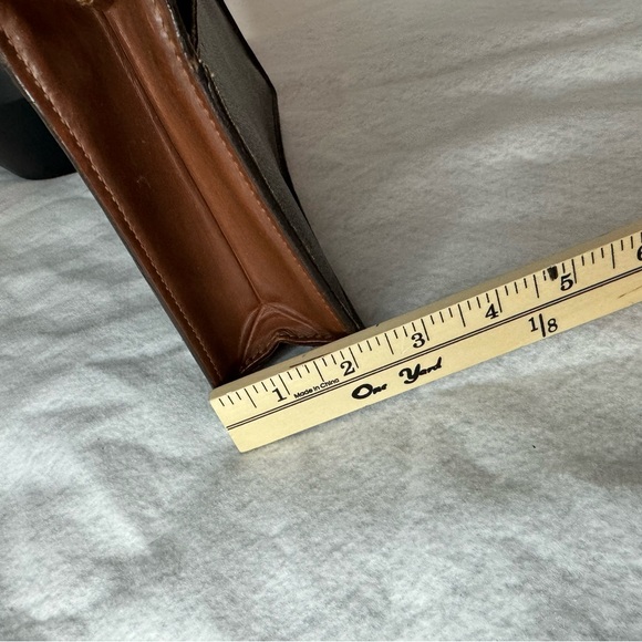 Authentic Louis Vuitton pochette homme